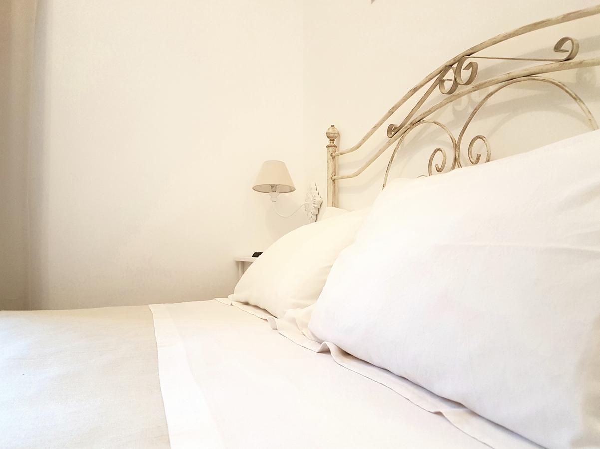 B&B All'Ombra Degli Ulivi ออสตูนี ภายนอก รูปภาพ